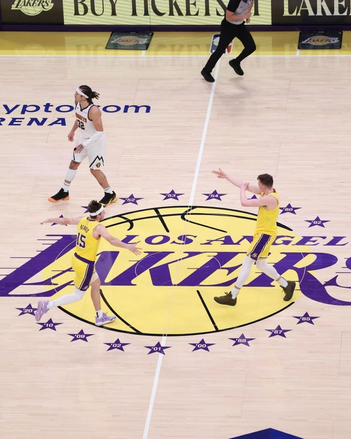 关键时刻洛杉矶湖人调整名单以备亚冠，外线爆发环节打磨，管理层满意，高层口径保持一致的简单介绍